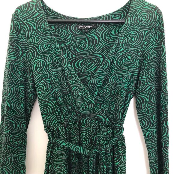 Betsey Johnson green dress - Picture 3 of 5